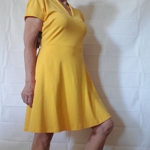 Offers Invited. 💛 New York Company Beautiful Summer Dress! Modest,  Large. New!